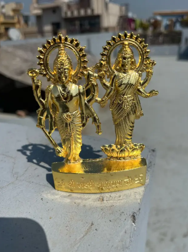 Chkoteravatiya Decorative Showpiece - 11 cm  (Metal, Gold)